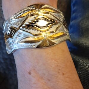 MONTANA SilverSMITH Cuff Bracelet